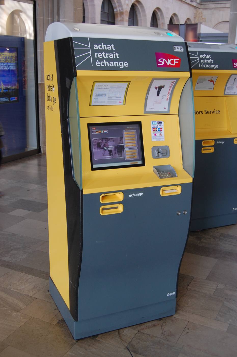Borne SNCF d'achat, de retrait et d'échange de billets